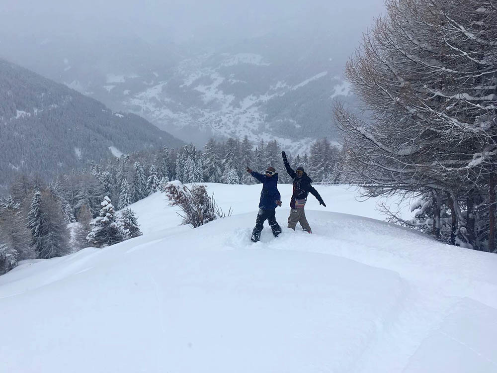 Profitez du hors piste, grâce à la sécurité et la technique